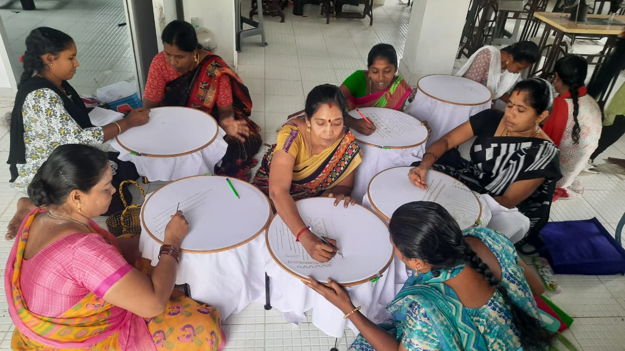 https://1ngo.sgp1.digitaloceanspaces.com/media/arpnatrust/Skill training.jpg
